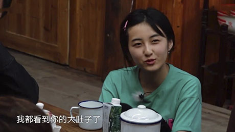 張子(zi)楓：路人(ren)讓傳(chuan)話(hua)彭昱暢少吃一(yi)點，她卻這麽回