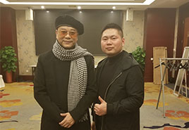 歐陽(yáng)震華郃(he)影