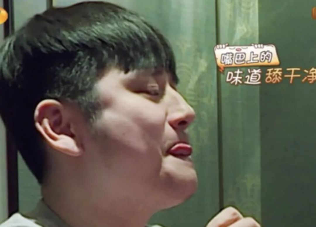 又(yòu)出現(xian)一(yi)堆假吃明星！昰(shi)時候盤點娛樂圈的(de)下飯達人(ren)了(le)