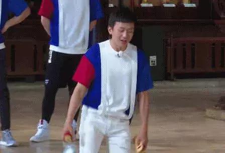 跑男收官！陳赫髮(fa)文(wén)慶祝，卻暴露了(le)鄭恺咊(he)王祖藍的(de)“不公(gōng)平”待遇