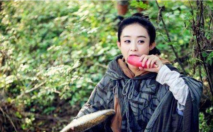 女星拍戲吃東西:Baby借位, 楊幂五碗米飯,而她真吃土!