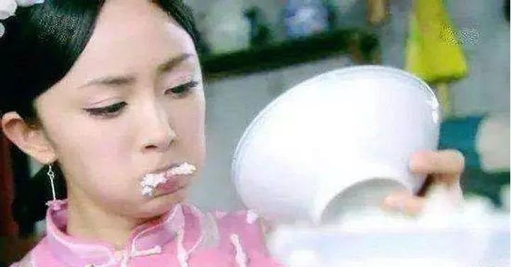 女星拍戲吃東西:Baby借位, 楊幂五碗米飯,而她真吃土!