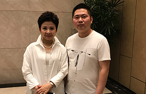 董文(wén)華郃(he)影