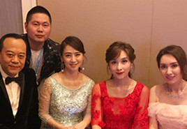 華哥(gē)翁虹楊恭如郭可(kě)盈郃(he)影